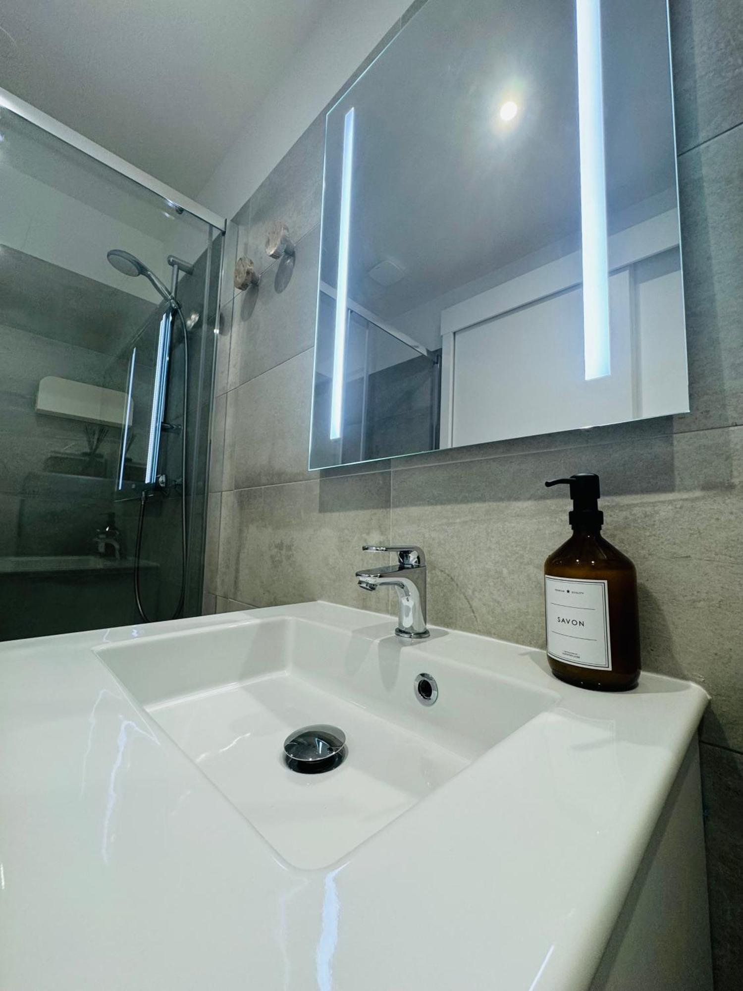 Apartamento 307 Gare Saint Roch Montpellier Exterior foto